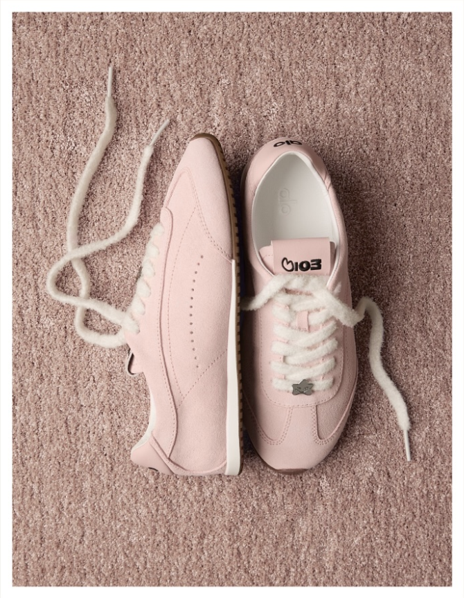 Alo × Jisoo Collab Bloom Pink sneaker